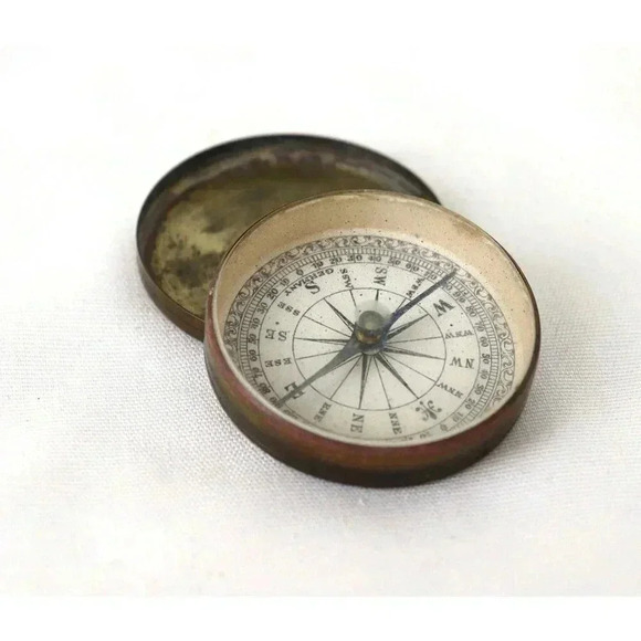 Antique Brass Field Compass Army compass Father's Day Outdoor enthusiast Germany - Picture 1 of 4